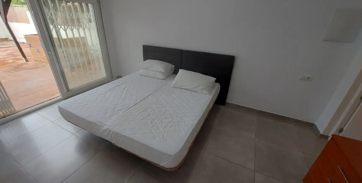 Продажа  отдельно стоящей виллы в Manilva 13