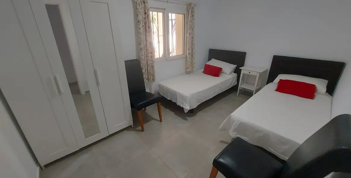 Продажа  отдельно стоящей виллы в Manilva 19