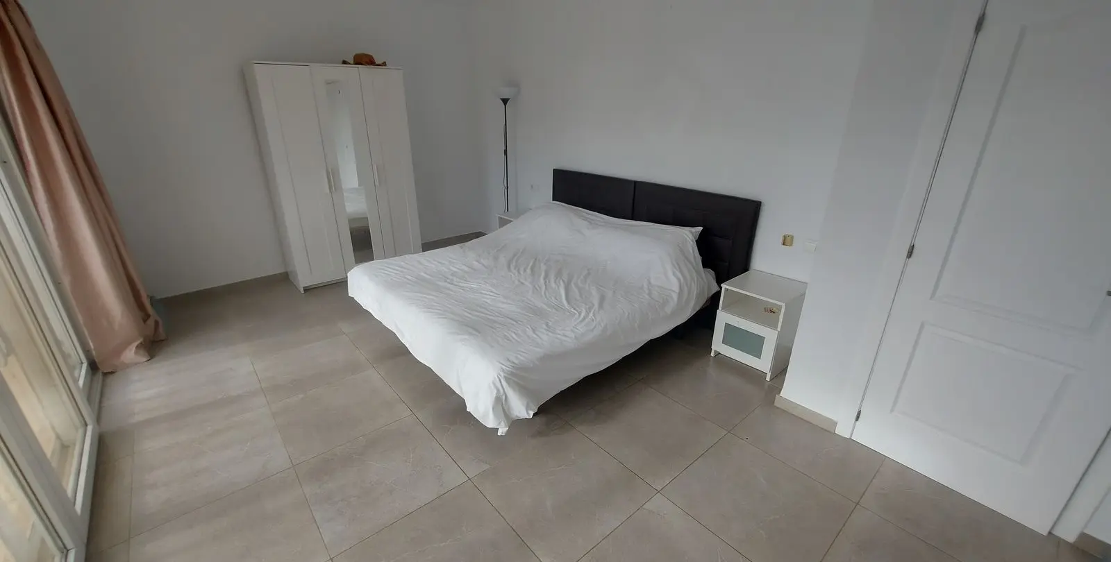 Sale of detached villa in Manilva 10