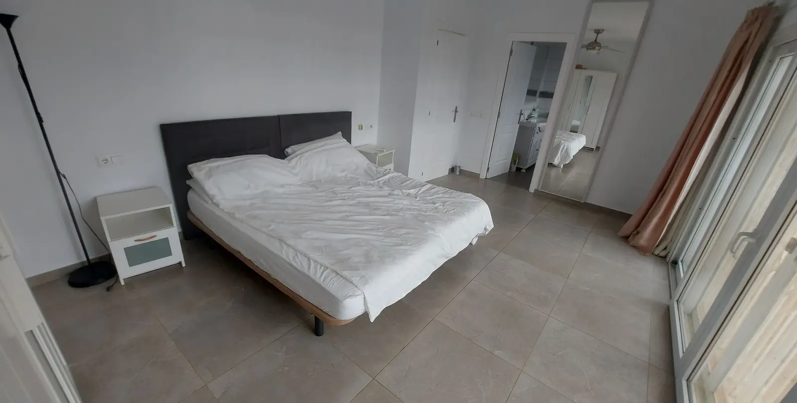 Sale of detached villa in Manilva 25