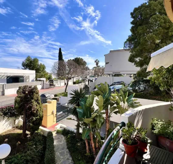 Sale of duplex in Nueva Andalucía