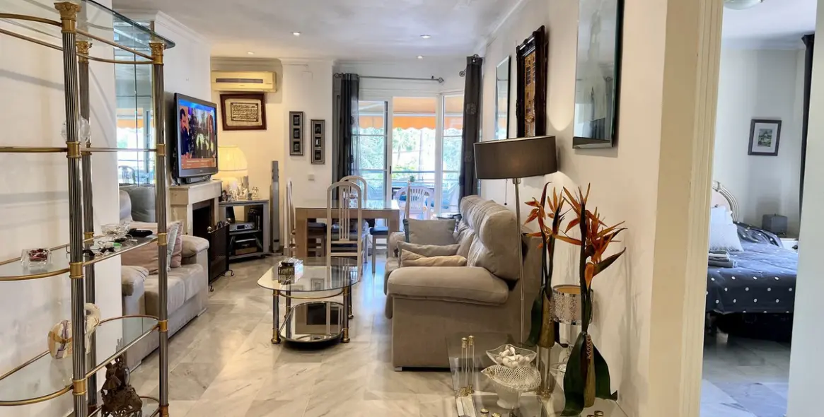 Sale of duplex in Nueva Andalucía 9