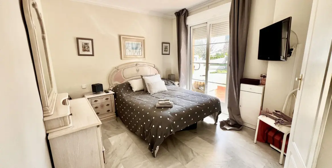 Sale of duplex in Nueva Andalucía 16