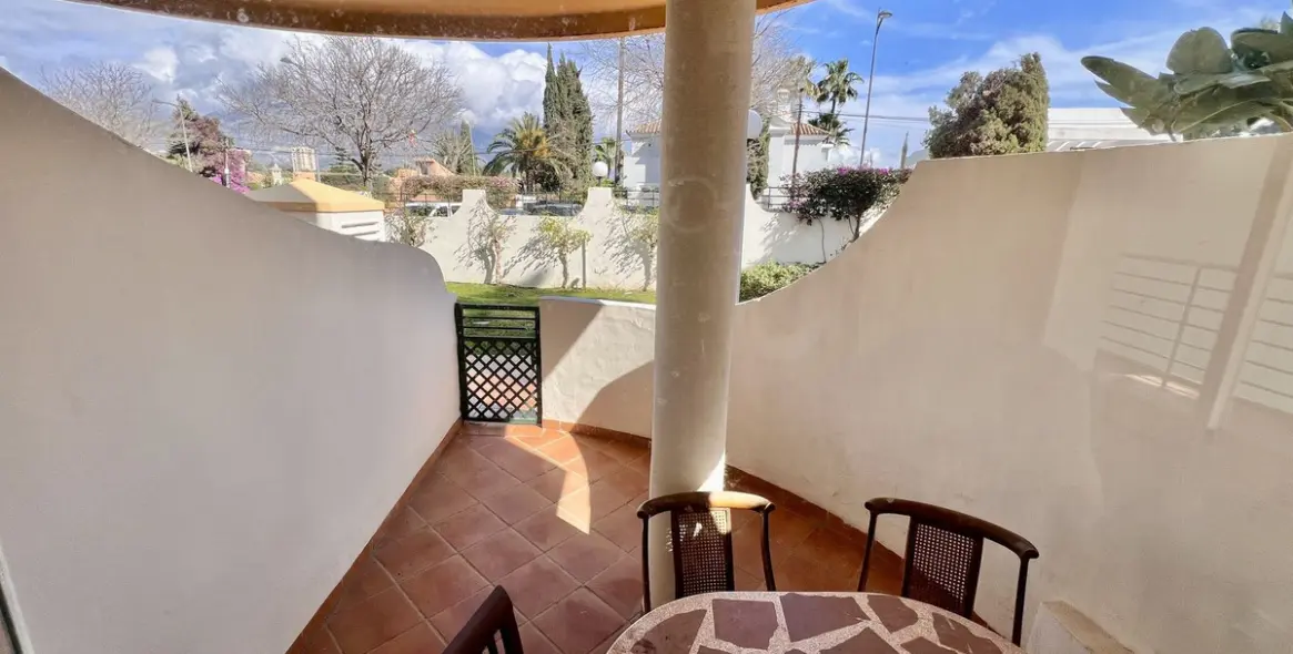 Sale of duplex in Nueva Andalucía 17