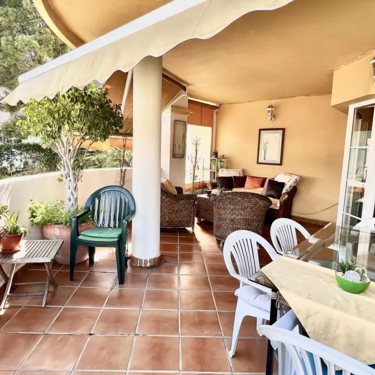 Sale of duplex in Nueva Andalucía