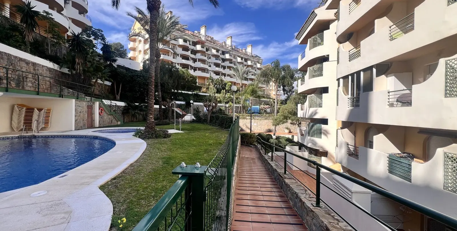 Sale of duplex in Nueva Andalucía 19