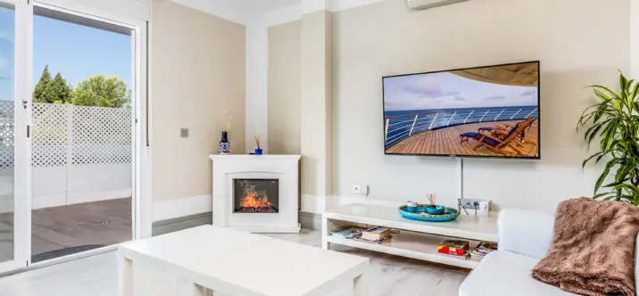 Sale of middle floor apartment in Nueva Andalucía 0