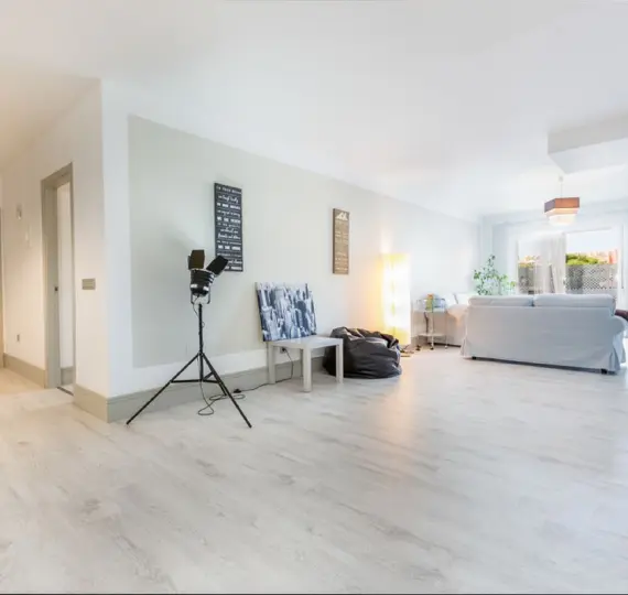 Sale of middle floor apartment in Nueva Andalucía