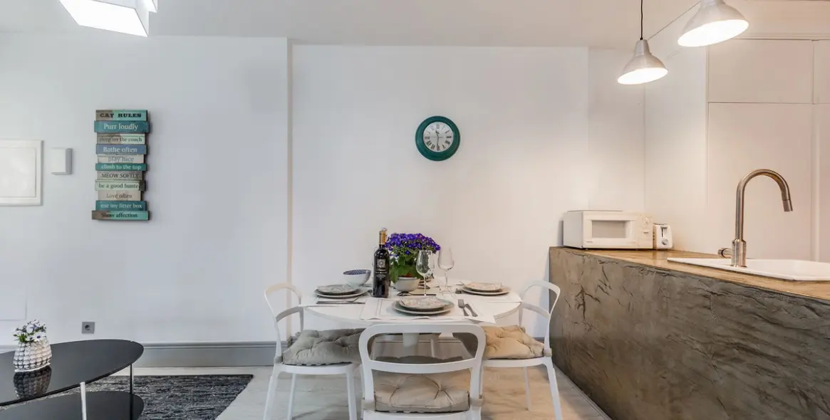 Sale of middle floor apartment in Nueva Andalucía 9