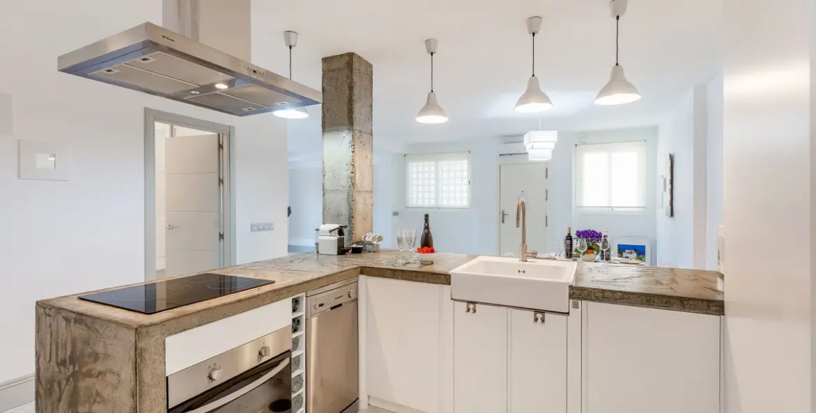 Sale of middle floor apartment in Nueva Andalucía 10