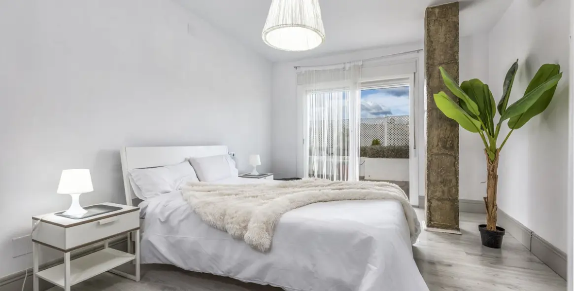 Sale of middle floor apartment in Nueva Andalucía 14