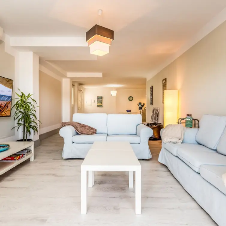 Venta de apartamento en planta media en Nueva Andalucía