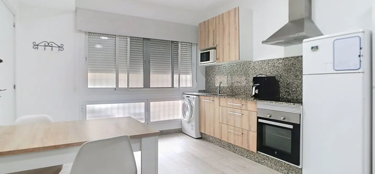 Sale of ground floor apartment in Málaga Centro 2