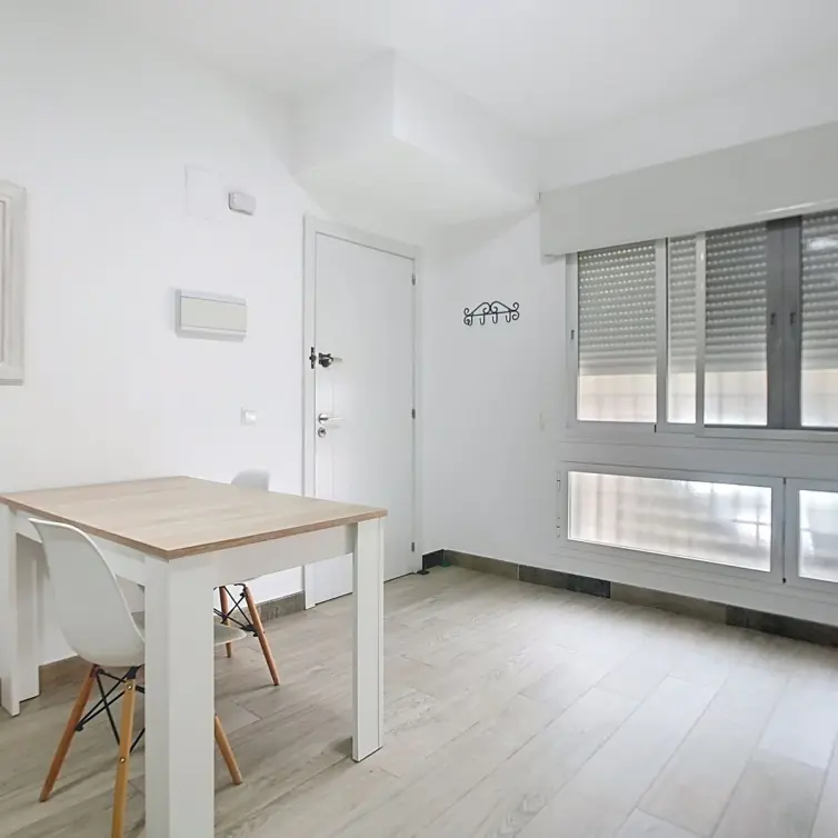 Sale of ground floor apartment in Málaga Centro