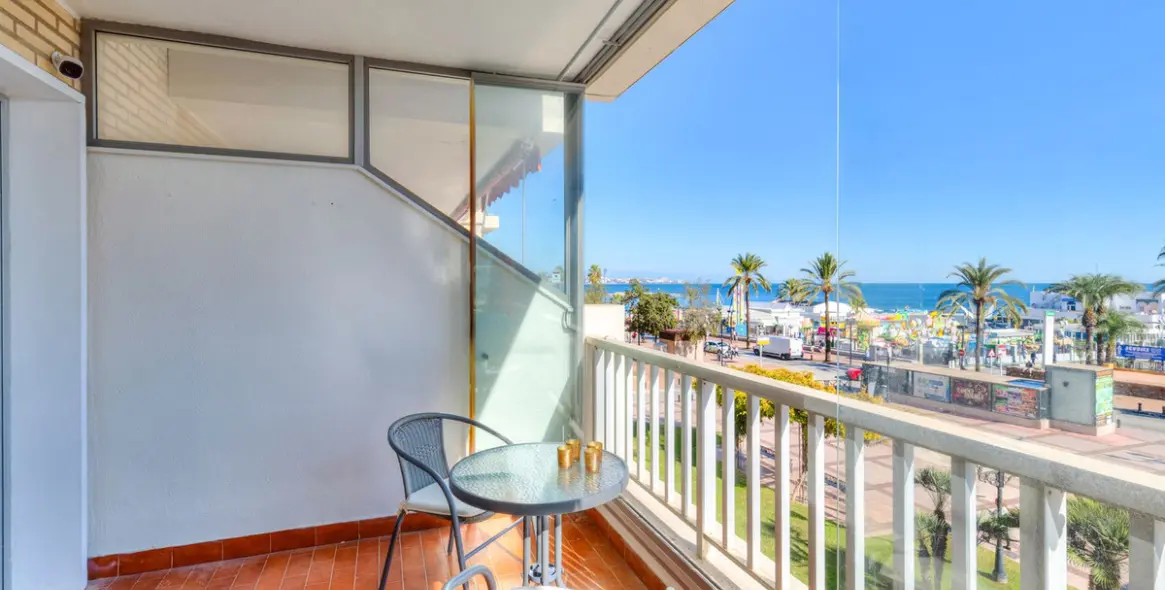 Sale of middle floor apartment in Fuengirola 4