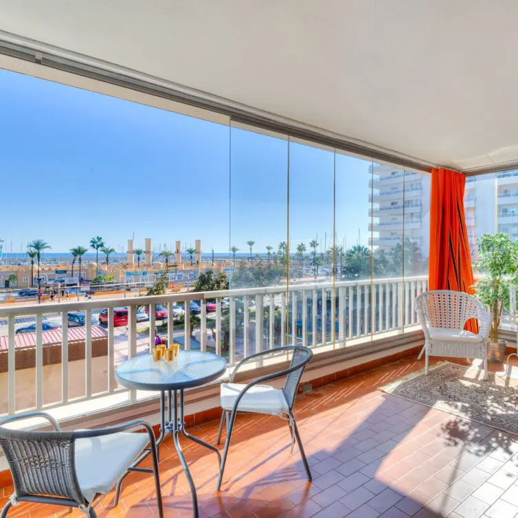 Продажа апартаментов на среднем этаже в Fuengirola