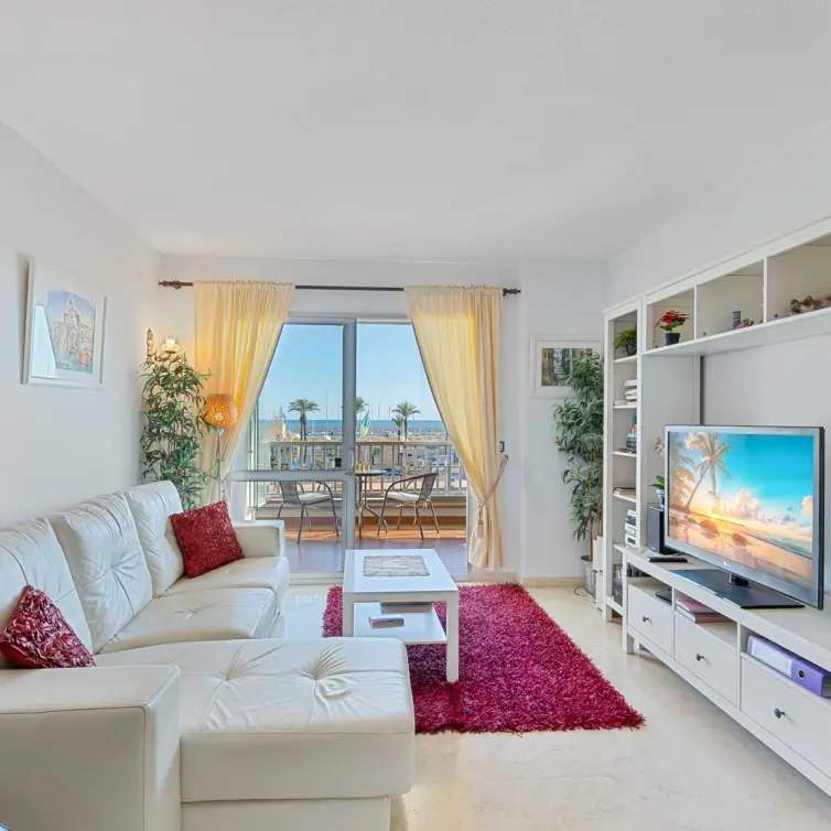 Продажа апартаментов на среднем этаже в Fuengirola