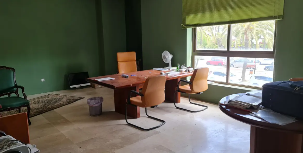 Long-term rent of office in Puerto Banús 2