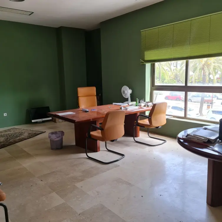 Long-term rent of office in Puerto Banús