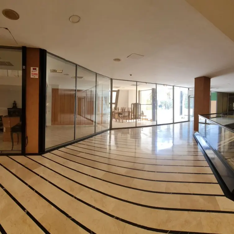 Long-term rent of office in Puerto Banús