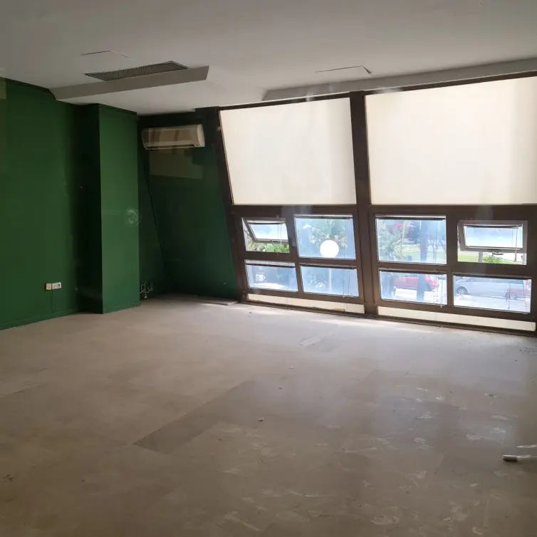 Long-term rent of office in Puerto Banús