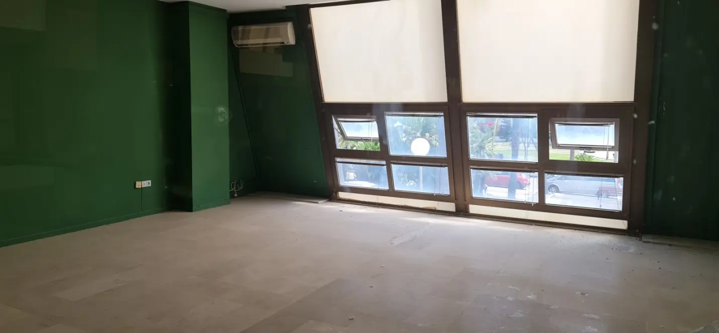 Long-term rent of office in Puerto Banús 3