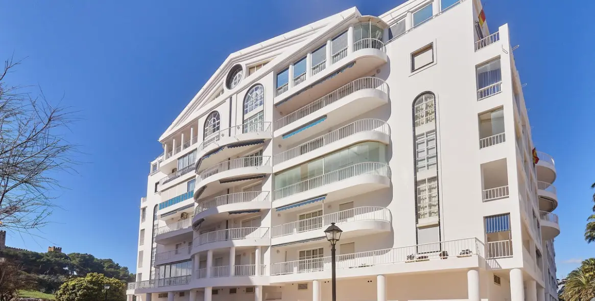 Продажа апартаментов на среднем этаже в Fuengirola 1