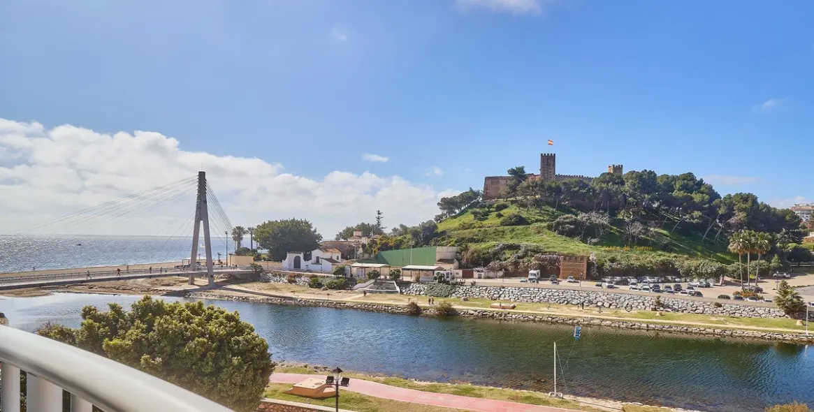 Продажа апартаментов на среднем этаже в Fuengirola 2