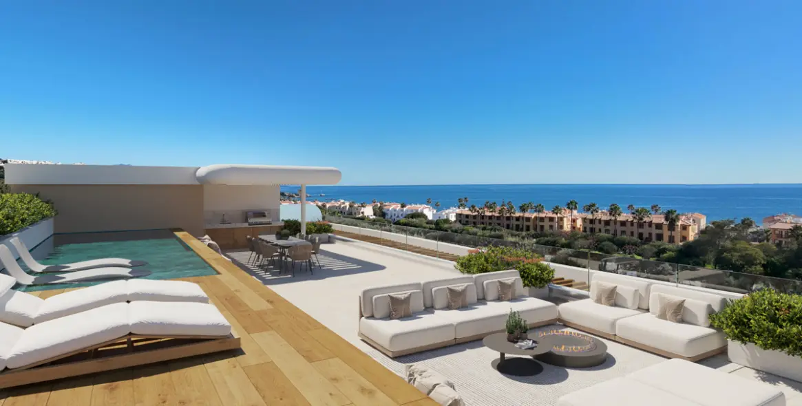 Sale of middle floor apartment in Casares 4