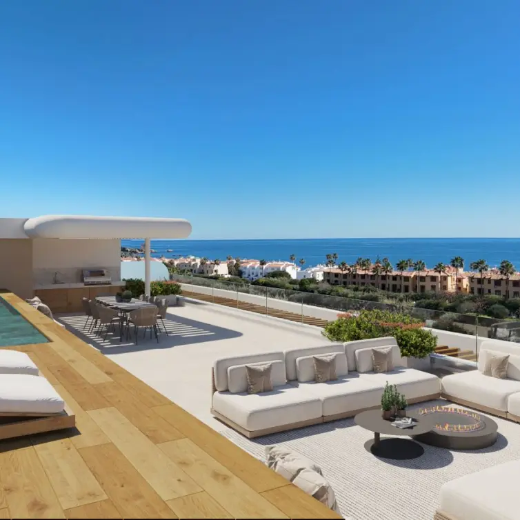 Sale of middle floor apartment in Casares