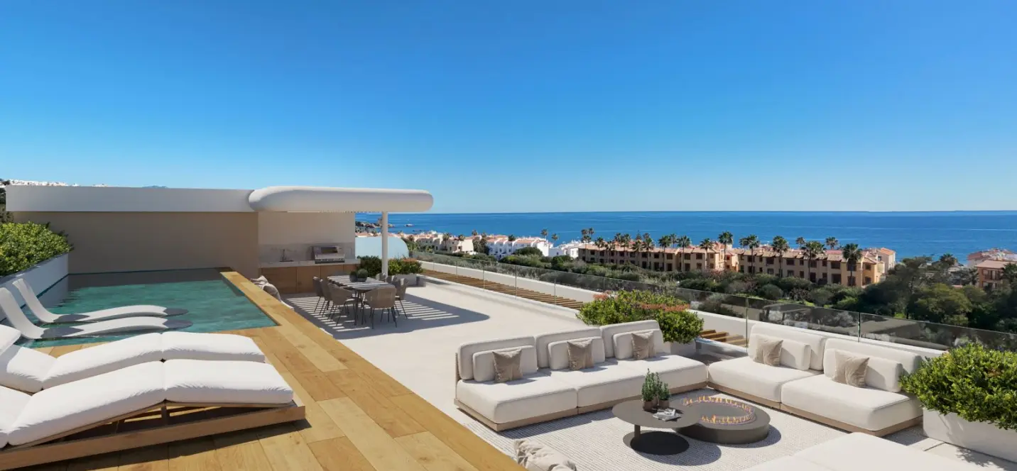 Sale of middle floor apartment in Casares 3