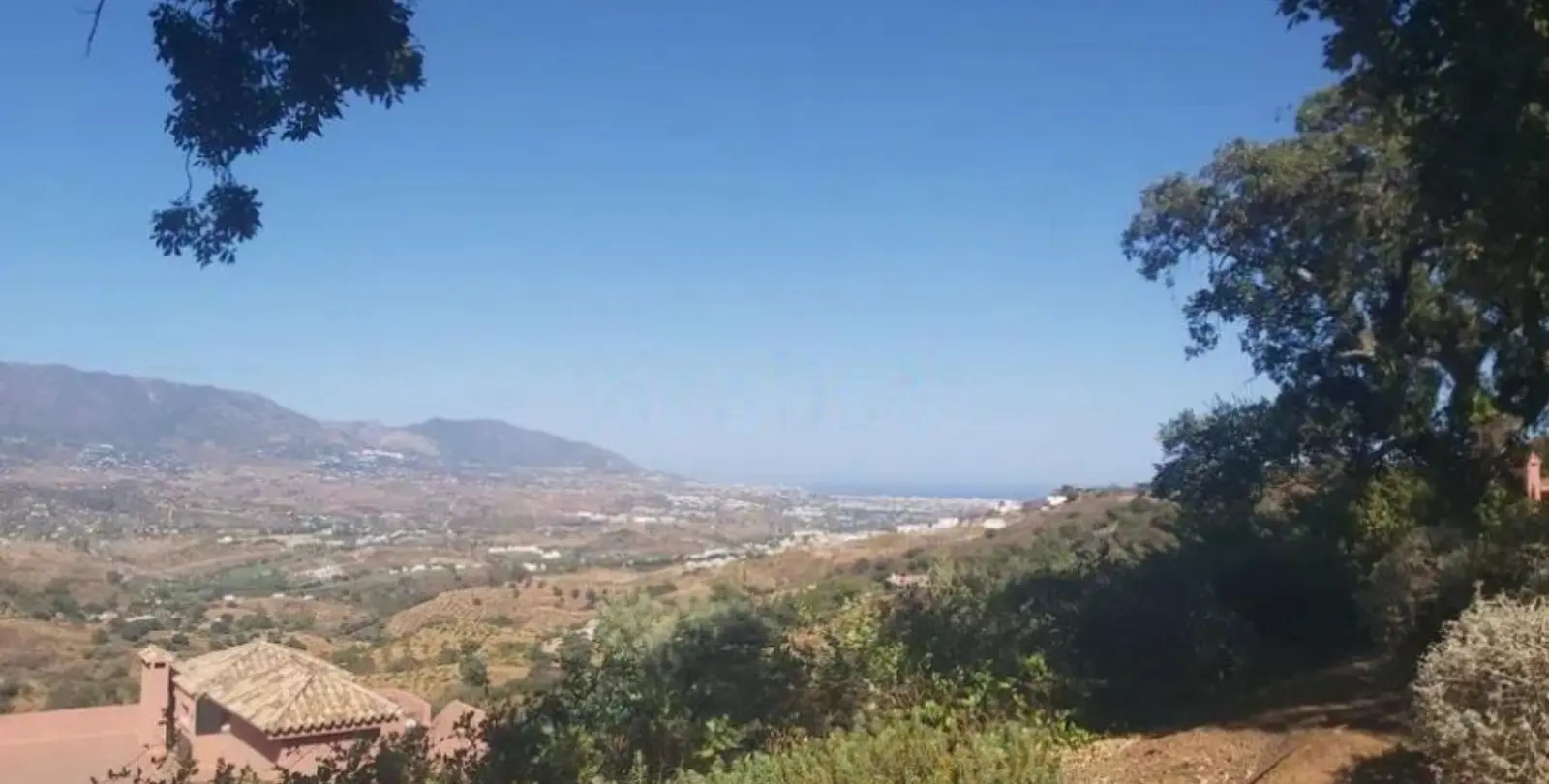 Продажа апартаментов на среднем этаже в Marbella 24