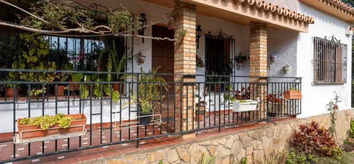 Detached villa R5045401 0