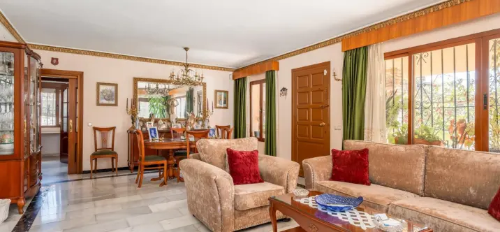 Detached villa R5045401 2