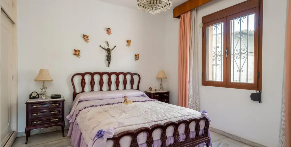 Sale of detached villa in Arroyo de la Miel 10