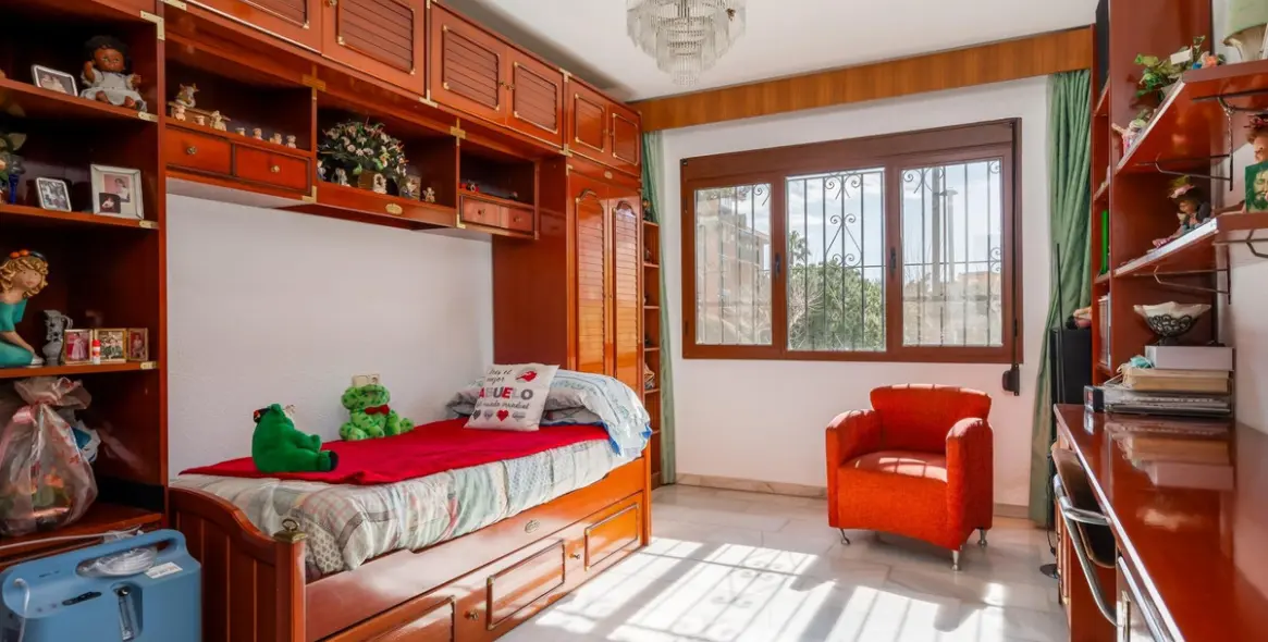 Sale of detached villa in Arroyo de la Miel 12