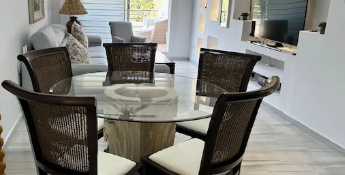 Sale of penthouse in Benahavís 1