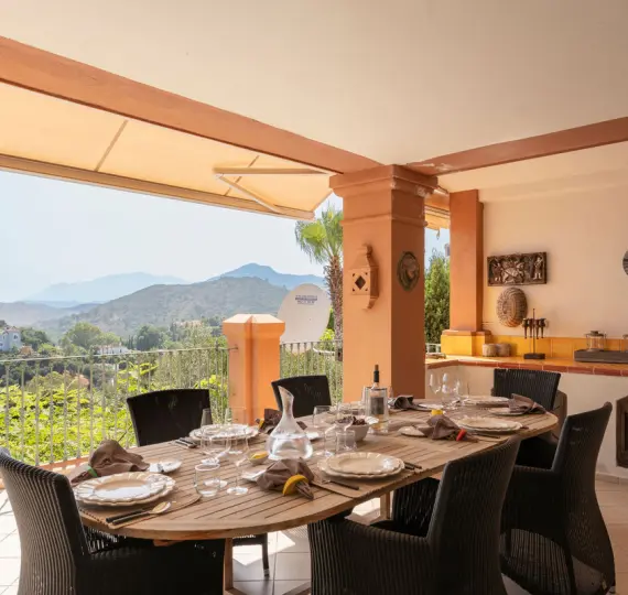 Продажа апартаментов на первом этаже в Monte Halcones