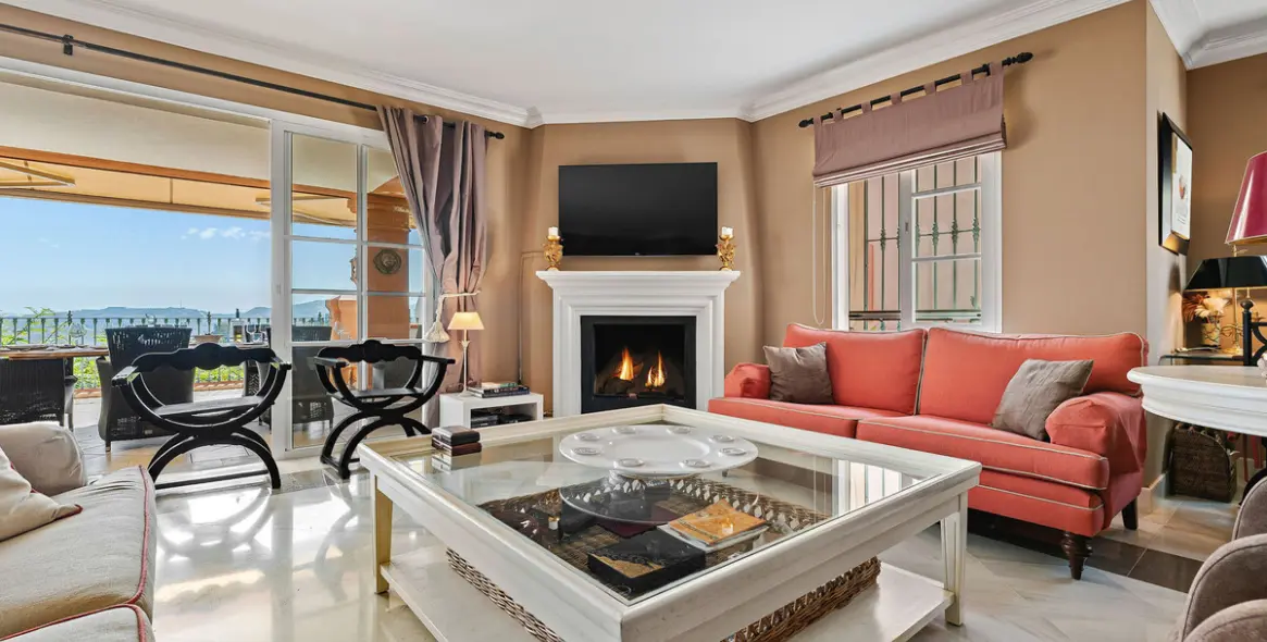 Продажа апартаментов на первом этаже в Monte Halcones 5