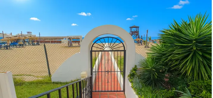 Продажа пентхауса в Puerto de Cabopino 4