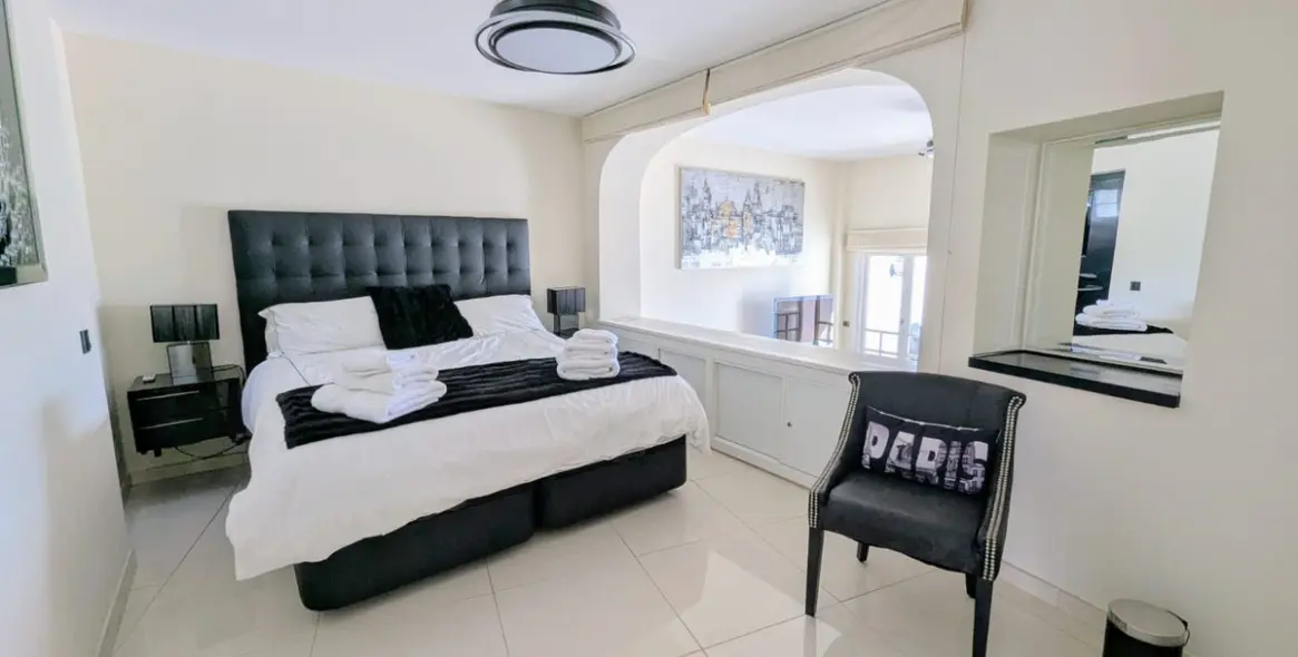 Sale of penthouse in Puerto de Cabopino 18