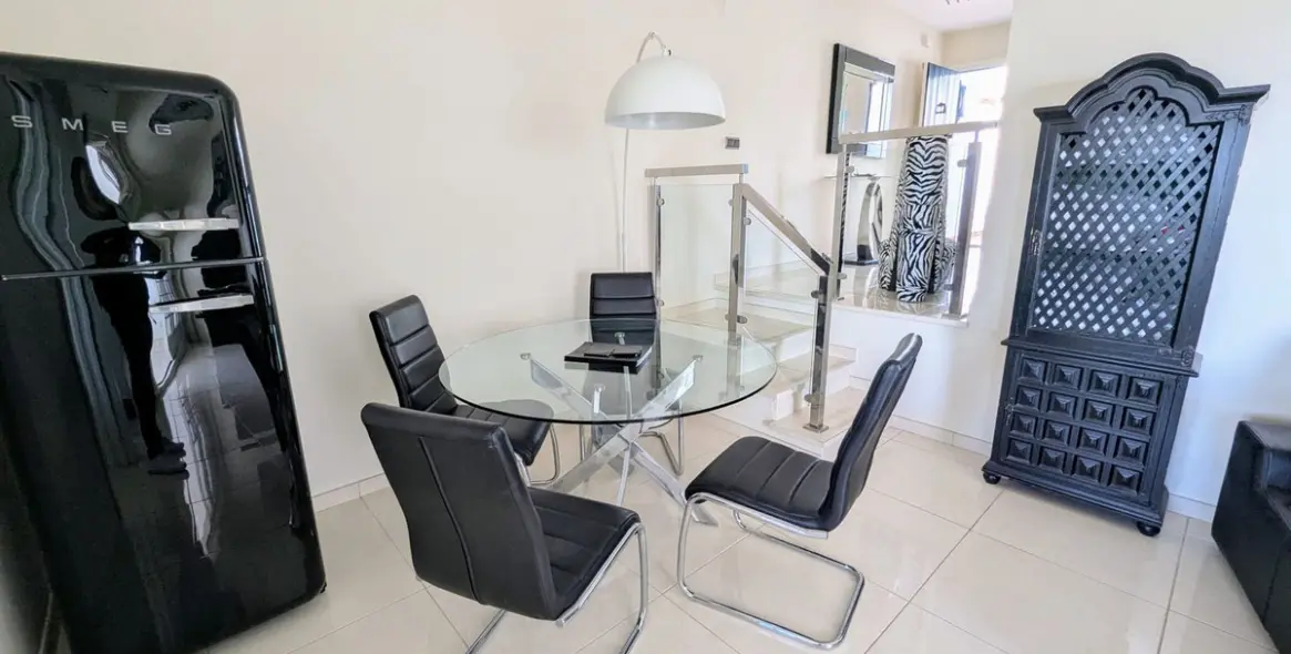 Sale of penthouse in Puerto de Cabopino 21