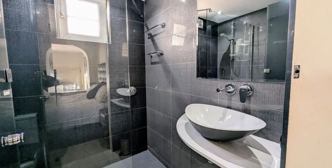 Sale of penthouse in Puerto de Cabopino 29