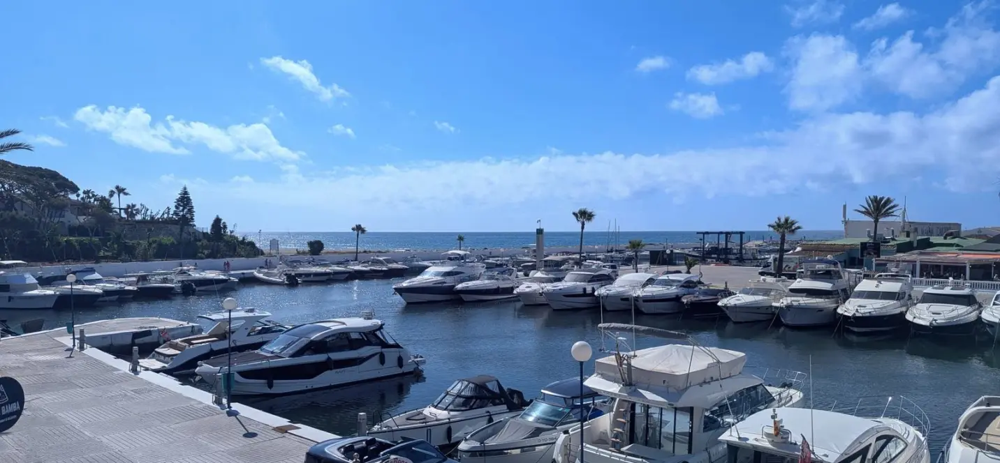 Продажа пентхауса в Puerto de Cabopino 2