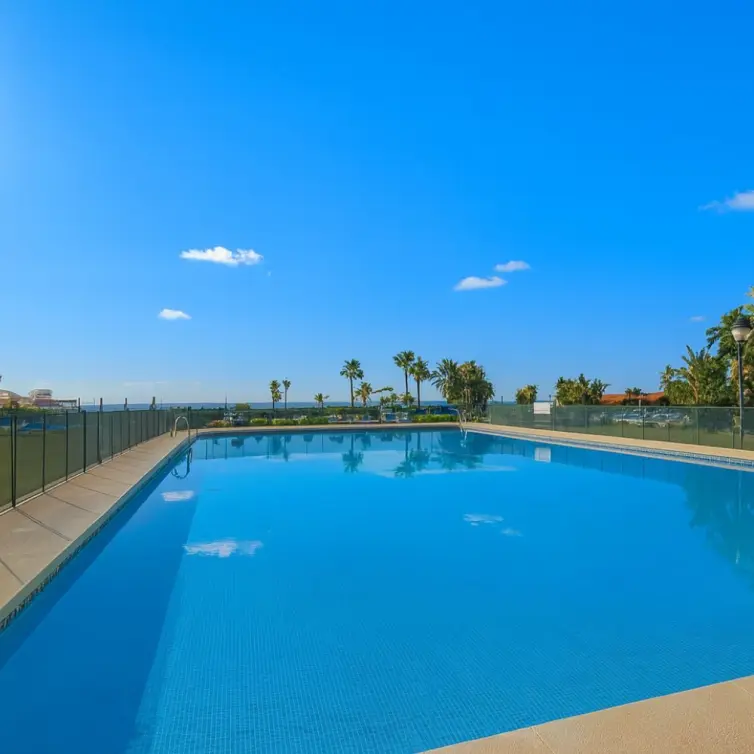 Sale of penthouse in Puerto de Cabopino
