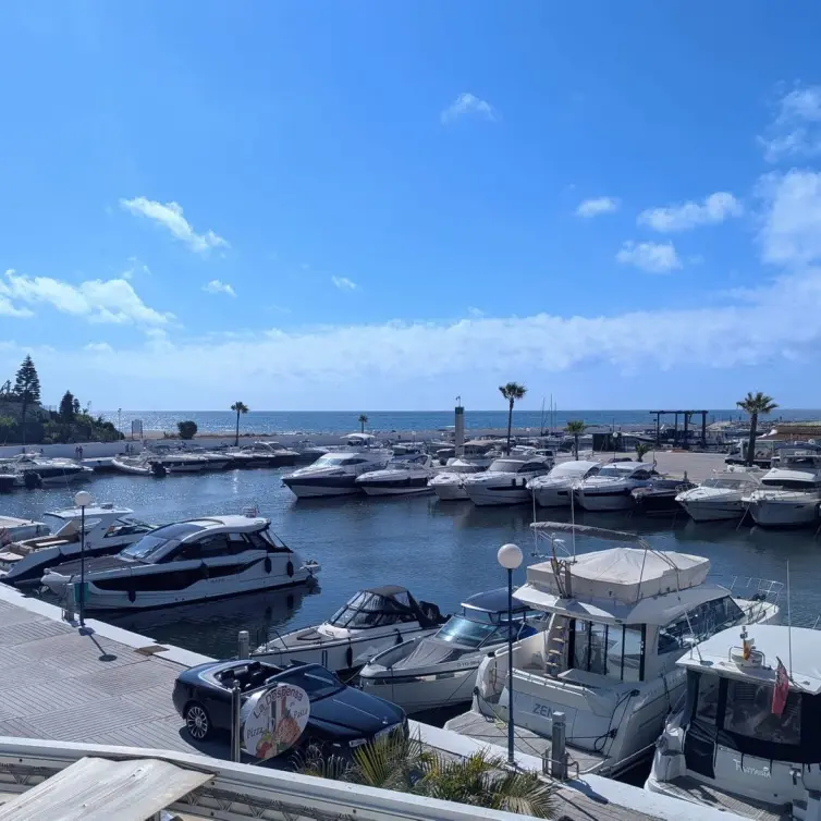 Sale of penthouse in Puerto de Cabopino