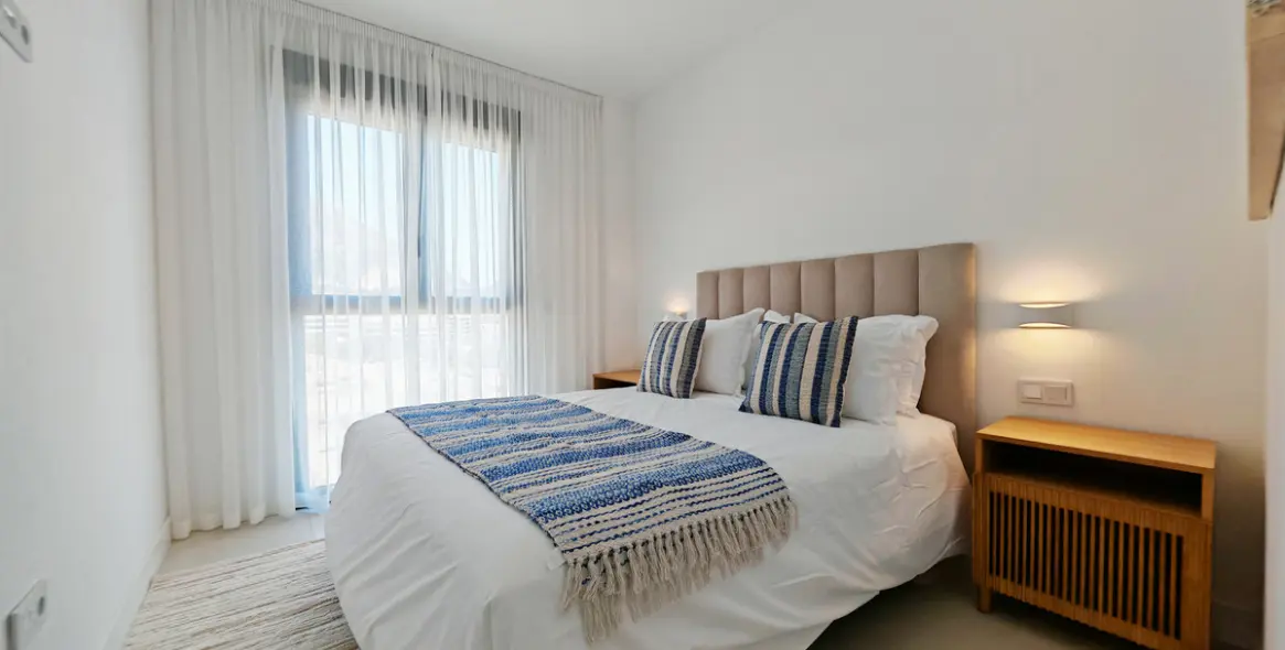 Sale of middle floor apartment in Fuengirola 9