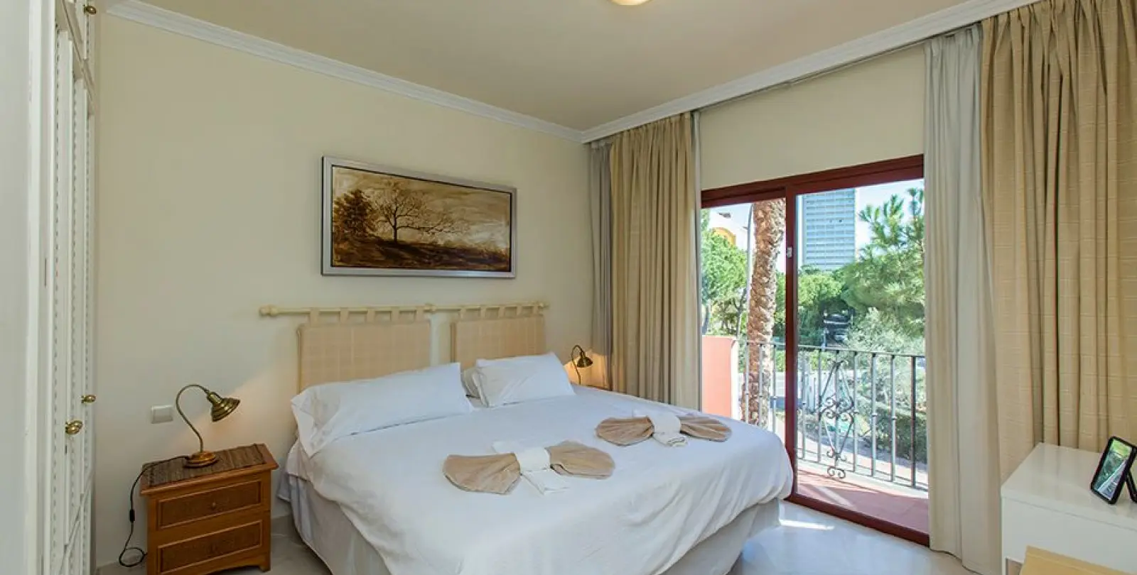 Продажа апартаментов на среднем этаже в Elviria 9