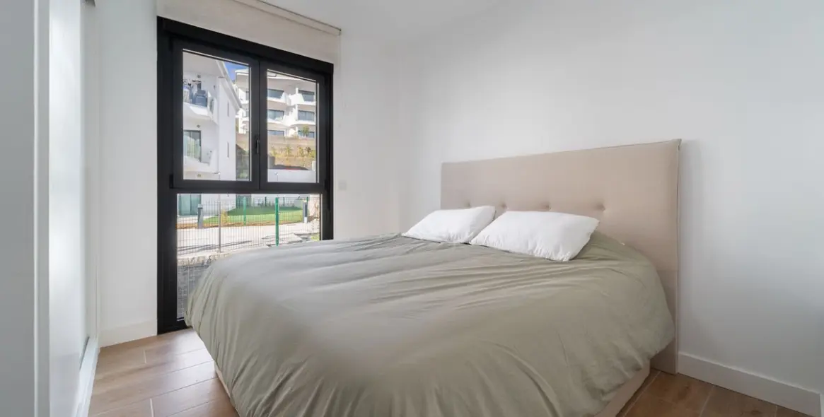 Sale of middle floor apartment in Fuengirola 4