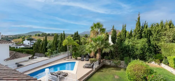 Venta de villa independiente en Coín 1